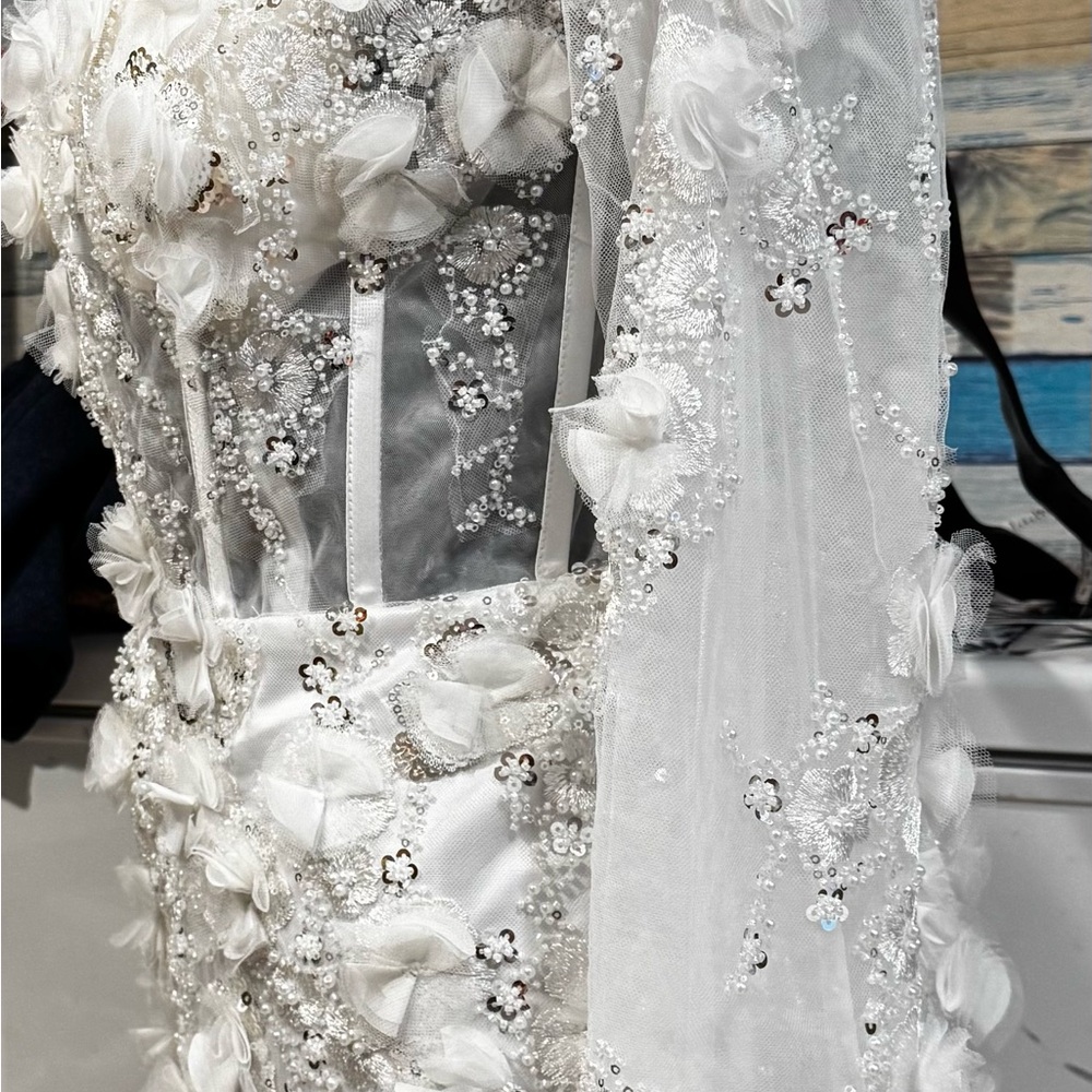 White Floral Lace Wedding Dress - Picture 4 of 16